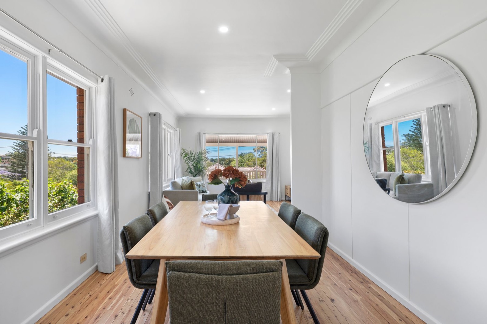 Dining room · Pre-sale